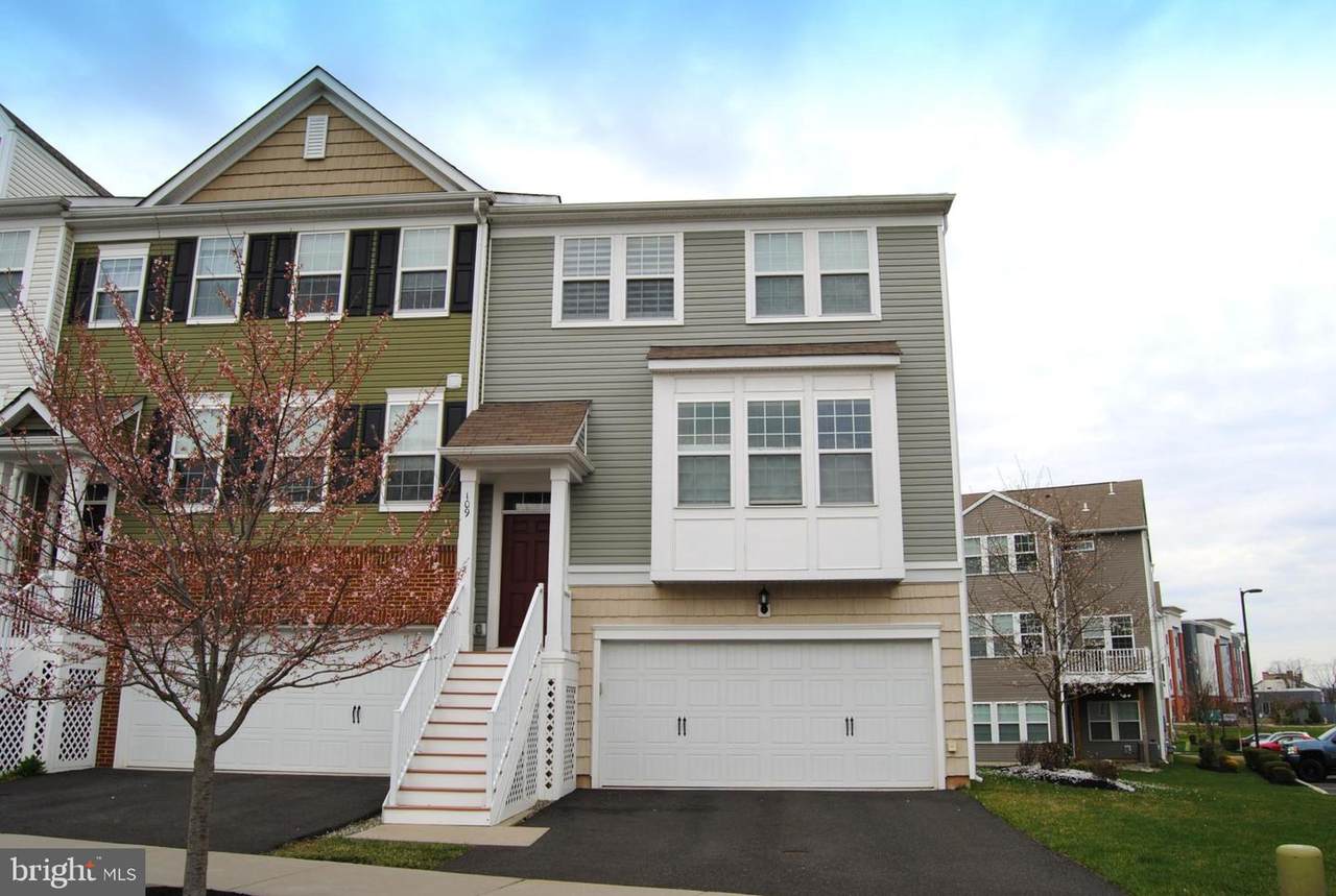 109 Admiral Lane - Photo 1