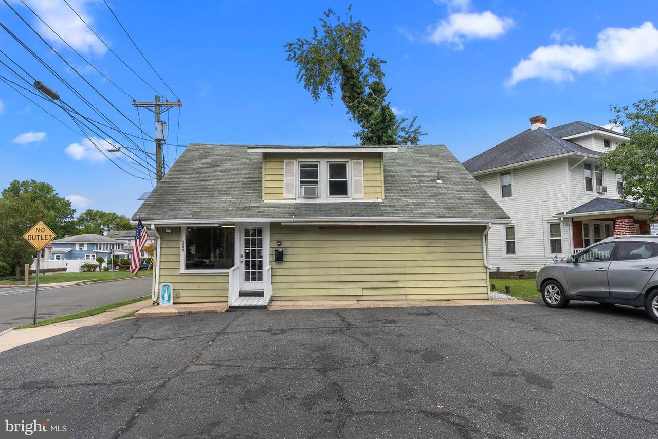 2444 Hamilton Avenue - Photo 1