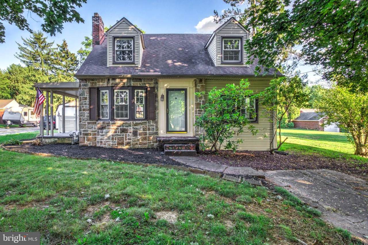132 Woodland View Drive - Photo 1