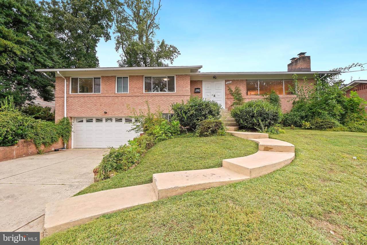 6201 Plainview Road - Photo 1