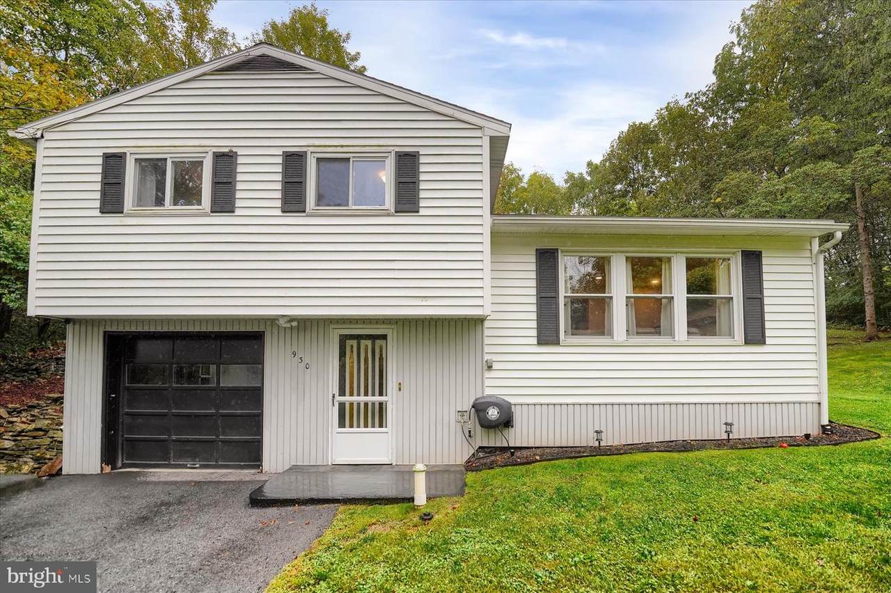 930 Green Street - Photo 1
