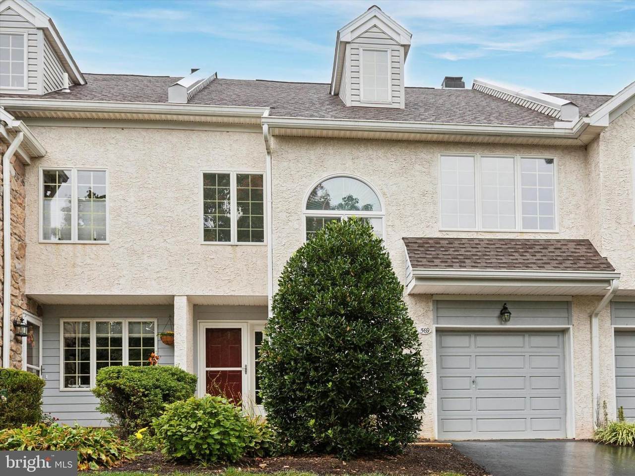 569 Saxony Drive - Photo 1