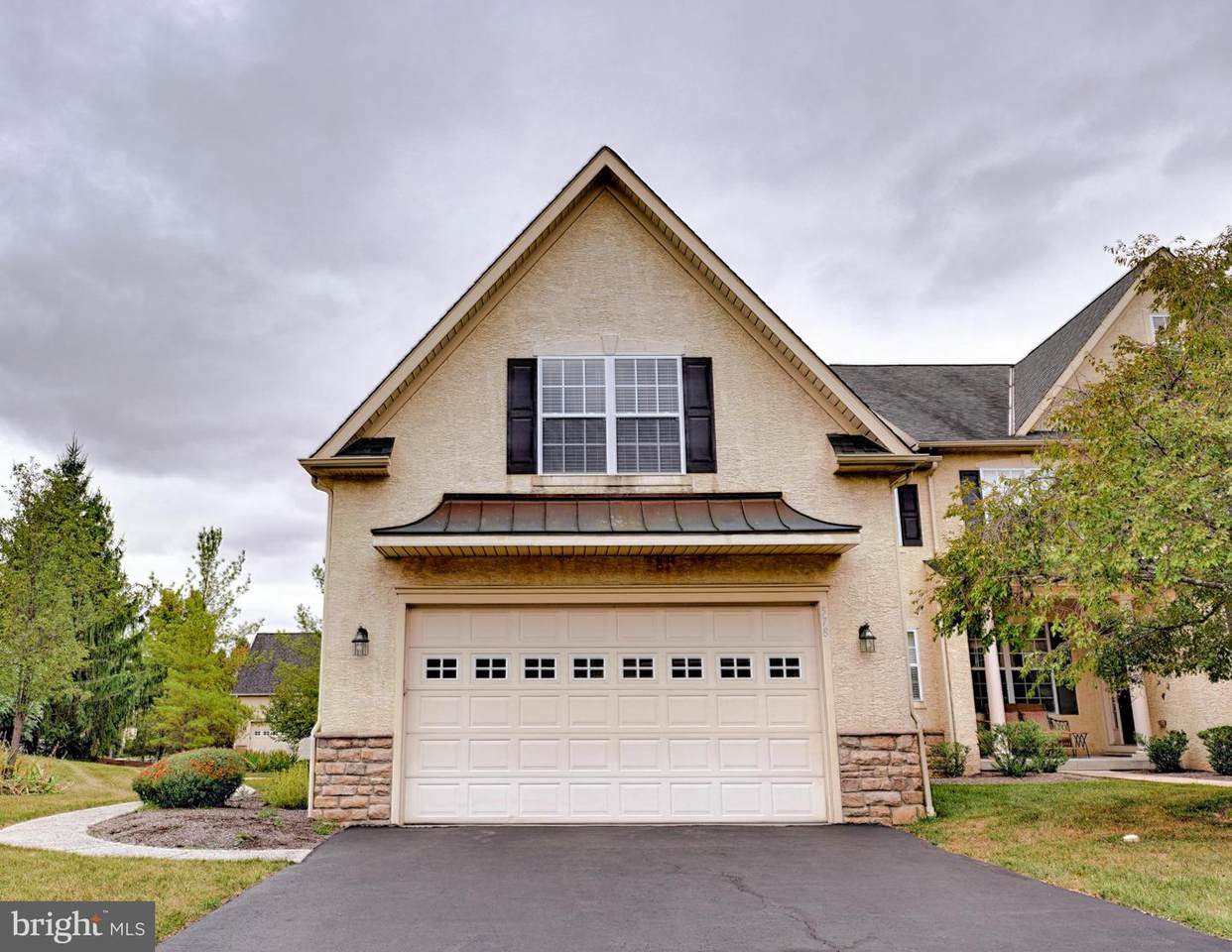 578 Fawnview Circle - Photo 1