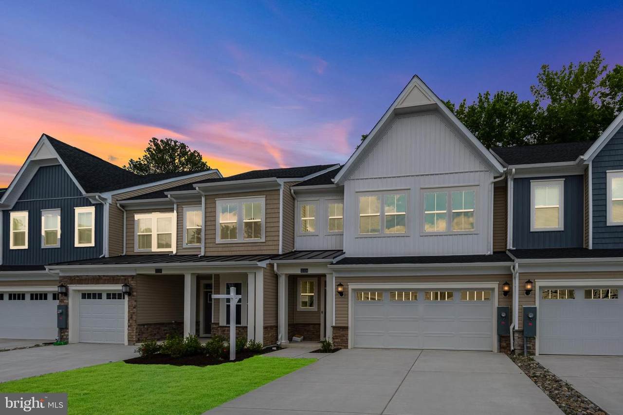 31752 Shad Creek Way - Photo 1