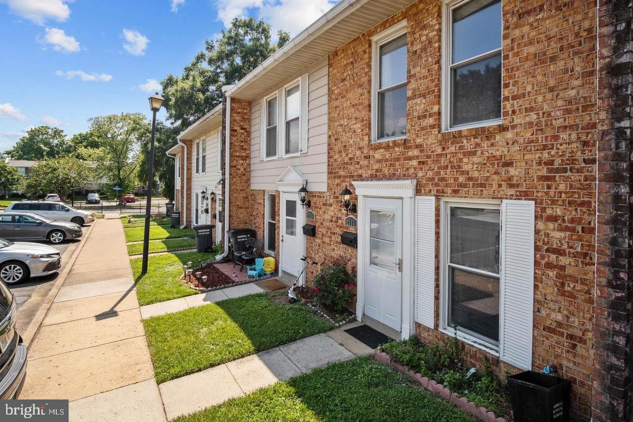 2114 Enright Place - Photo 1