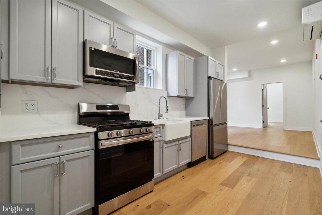 866 23RD Street - Photo 1