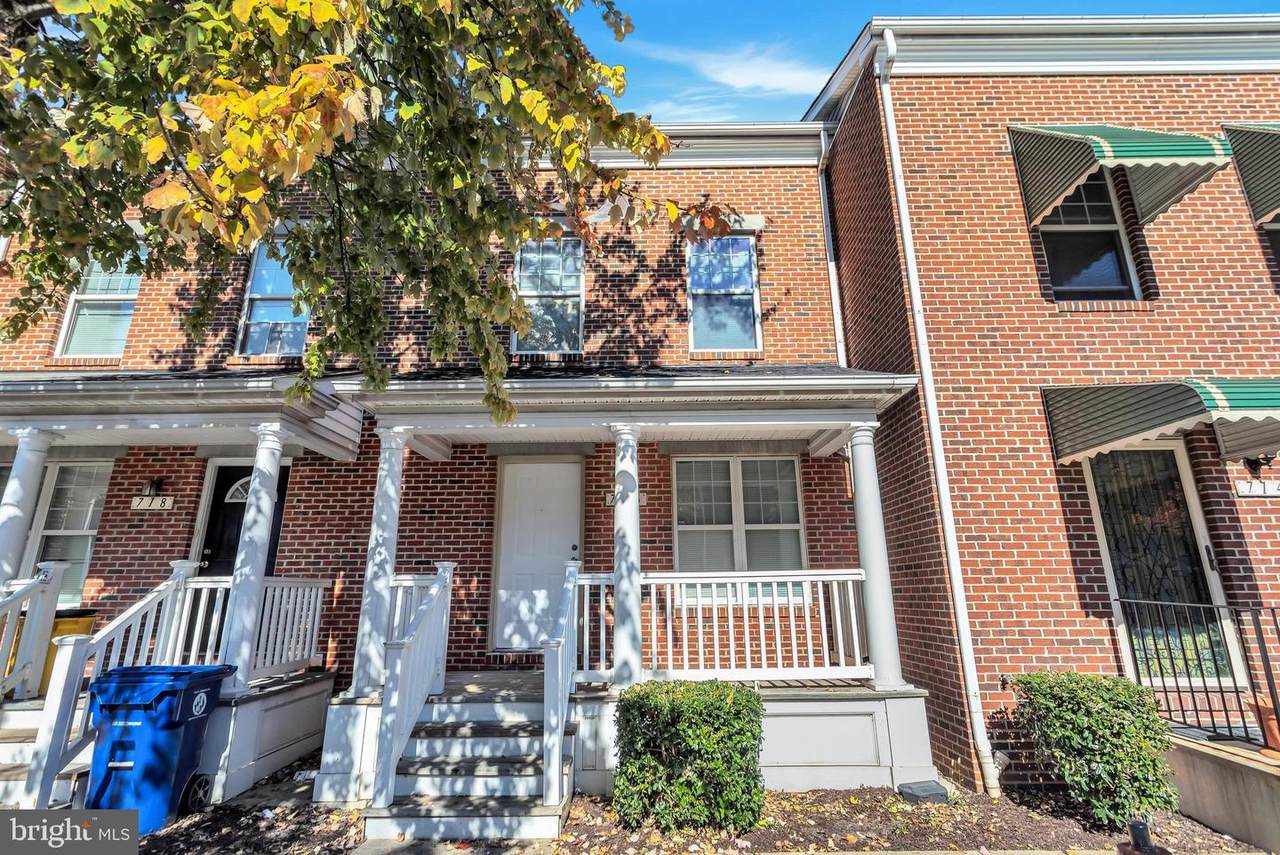 716 Vine Street - Photo 1