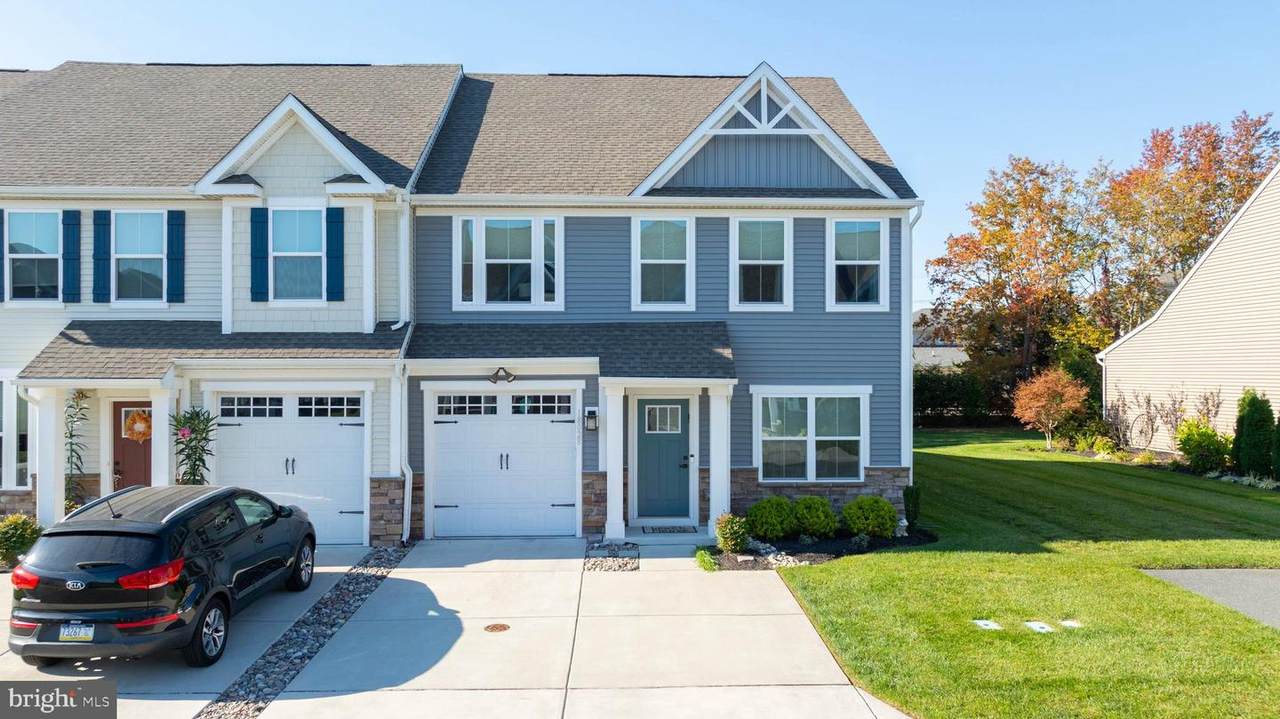 18028 Seaview Lane - Photo 1