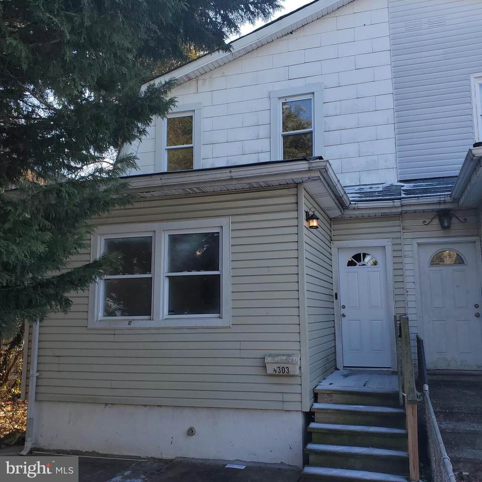 4303 Furley Avenue - Photo 1