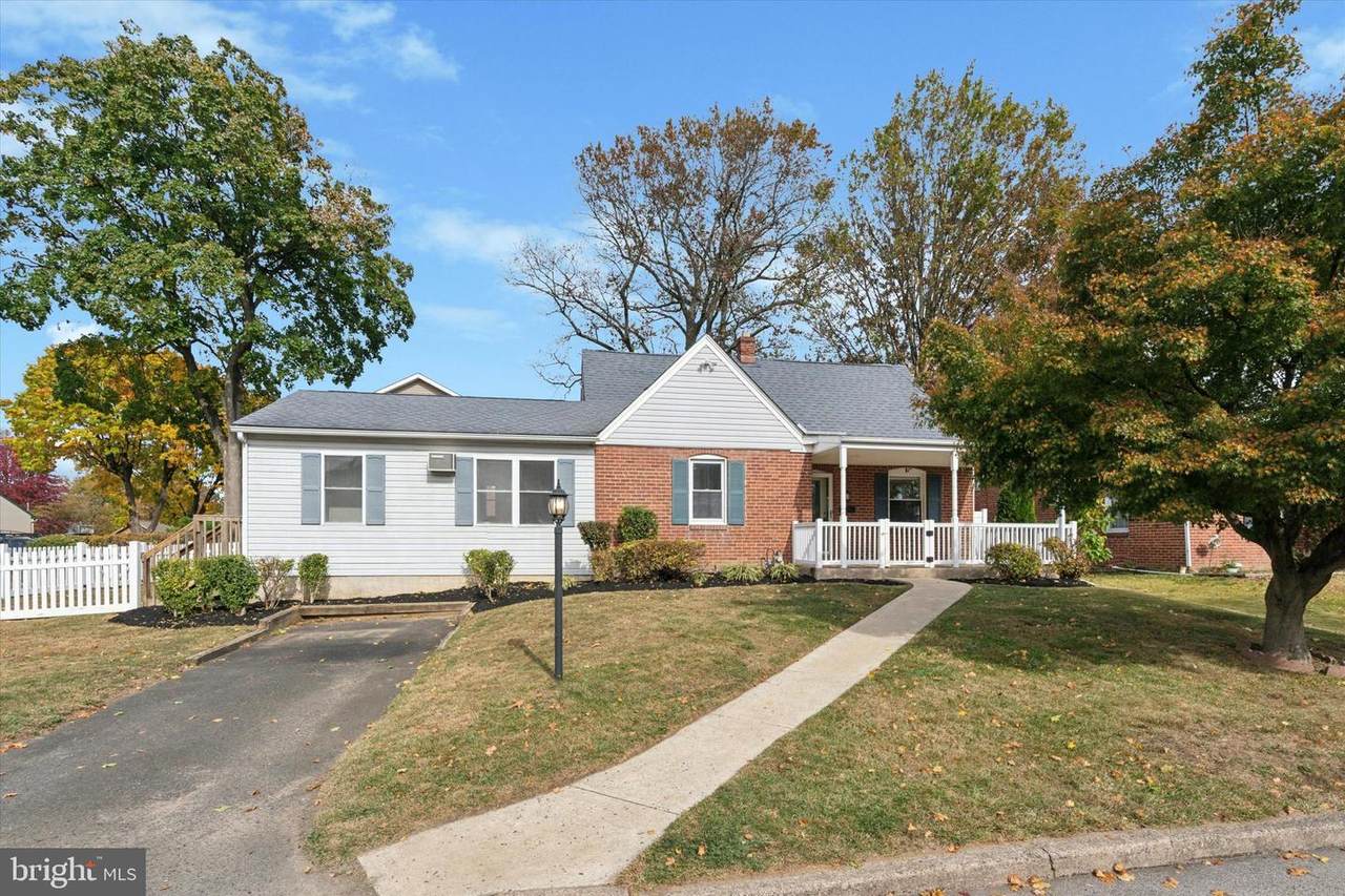 8 James Road - Photo 1