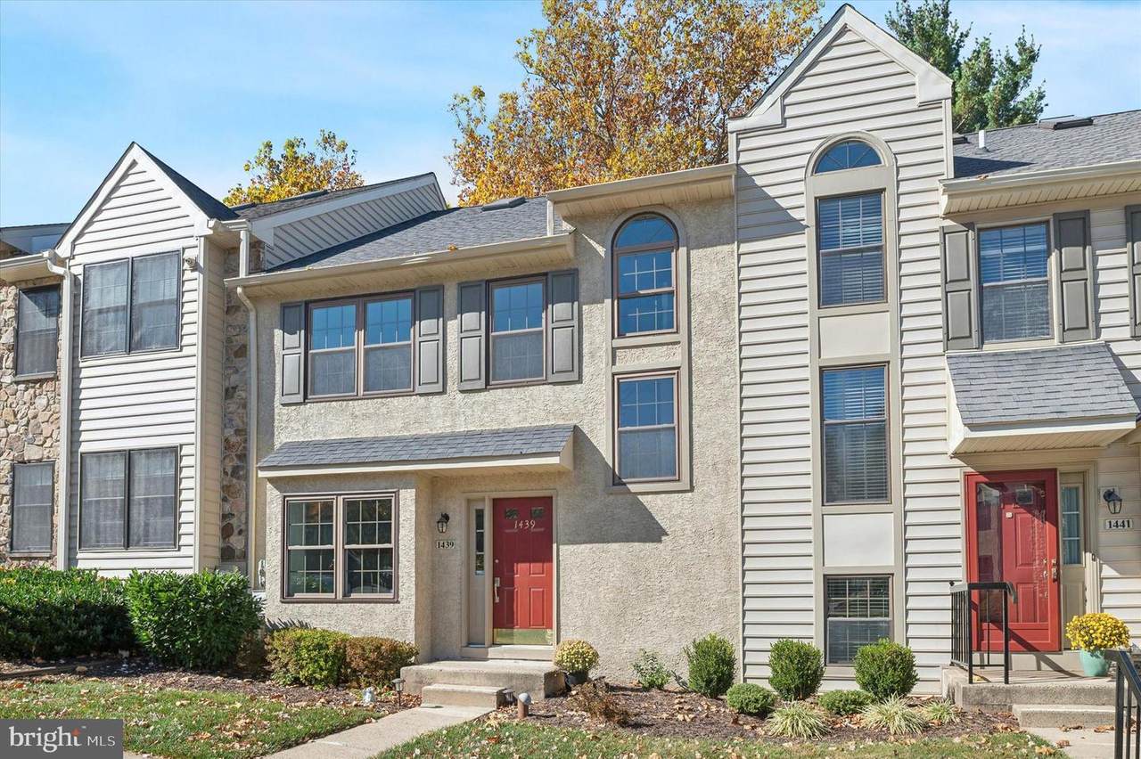 1439 Aspen Court - Photo 1