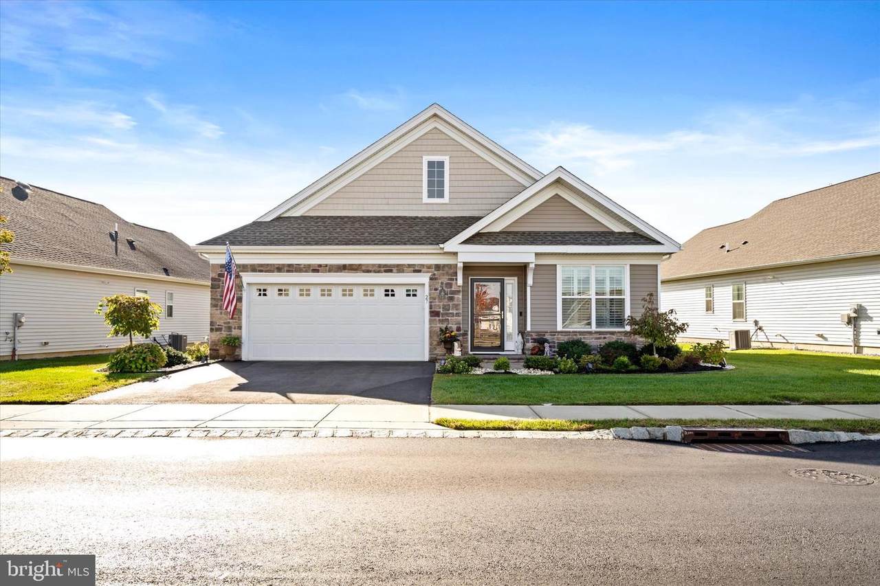 27 Beach Drive - Photo 1