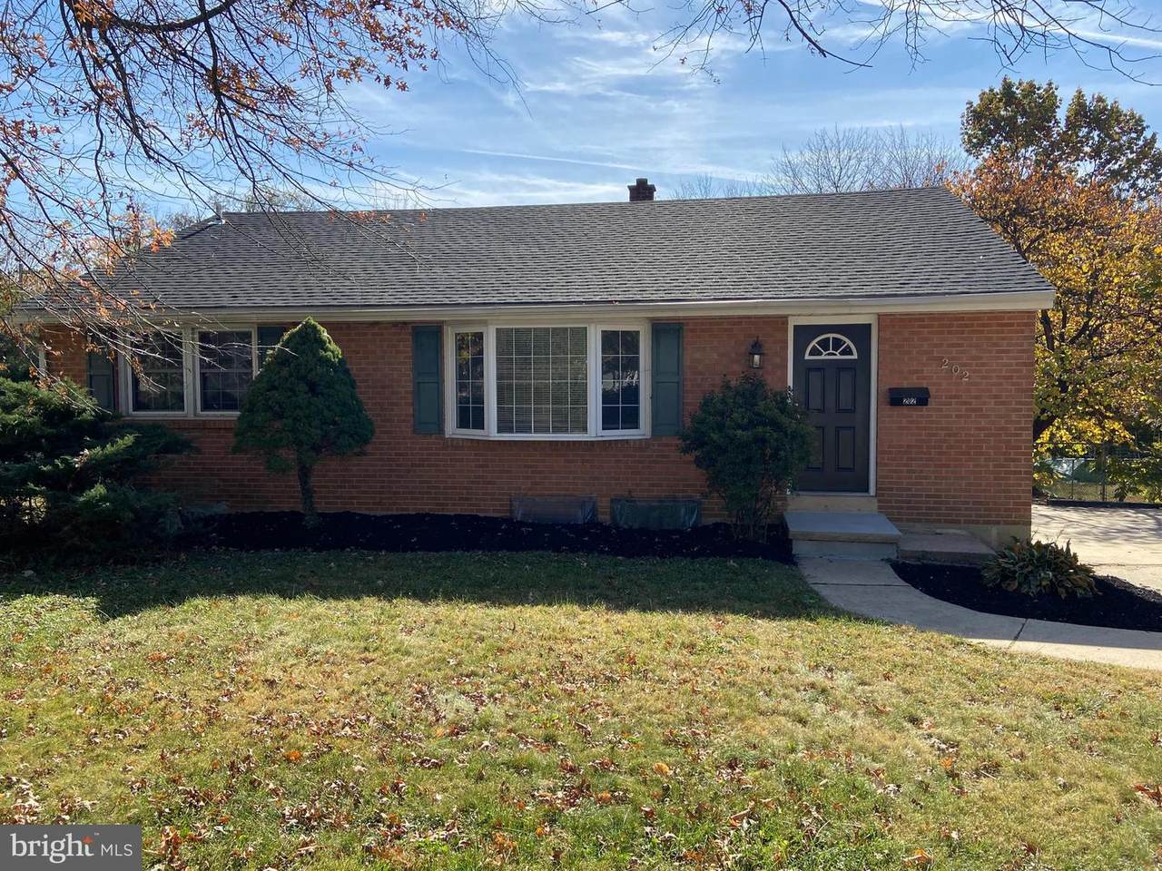 202 Woodgreen Court - Photo 1
