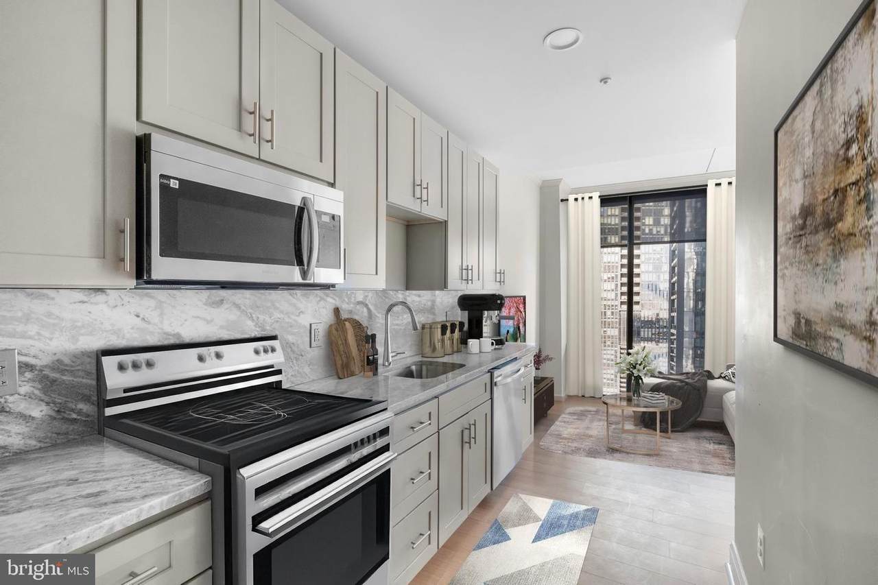 2301-61 John F Kennedy Boulevard - Photo 1