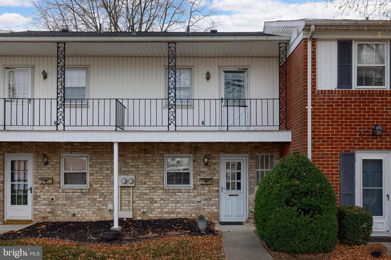 1605 Wogan Road - Photo 1