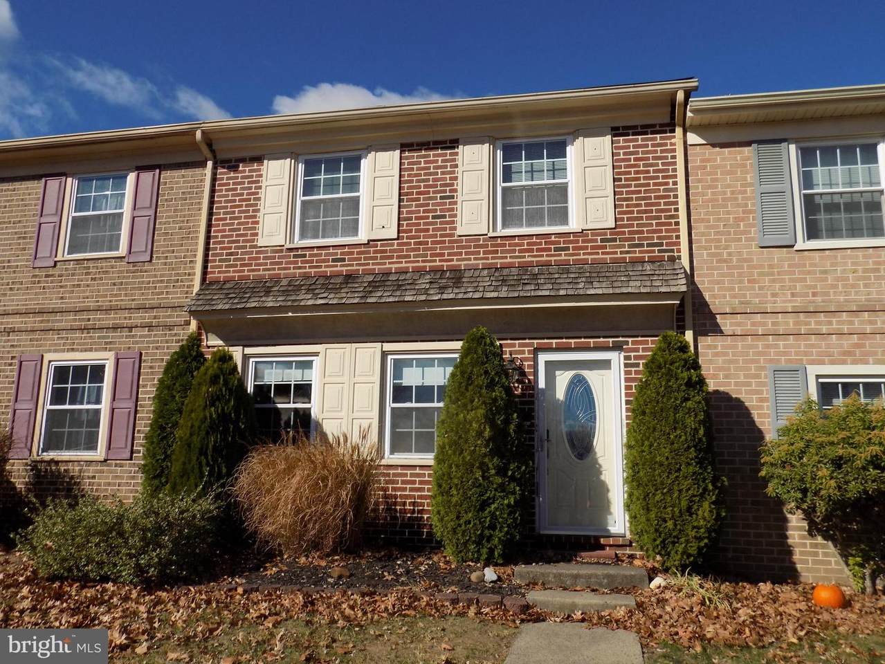 132 Stonegate Village - Photo 1