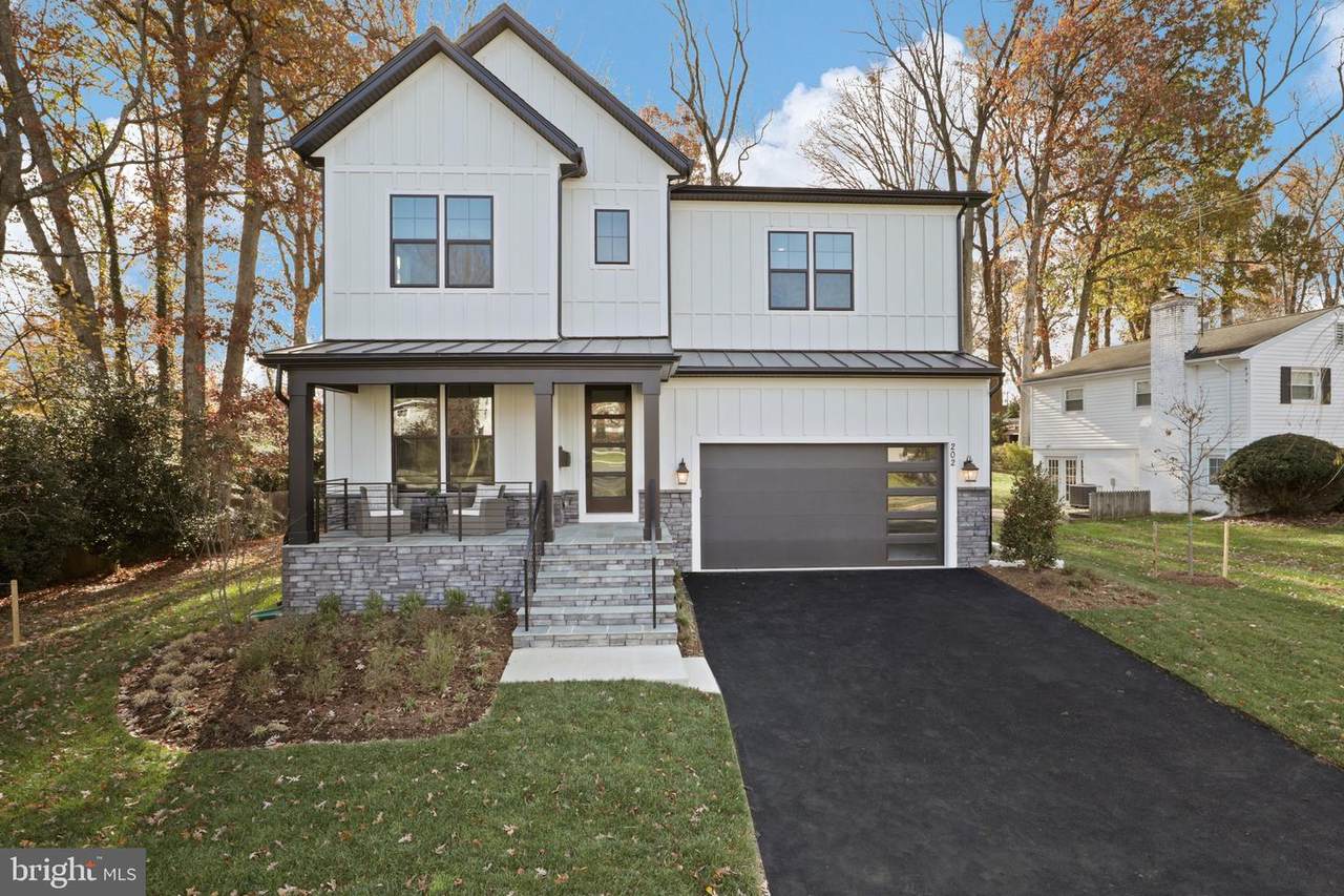 202 Harmony Drive - Photo 1
