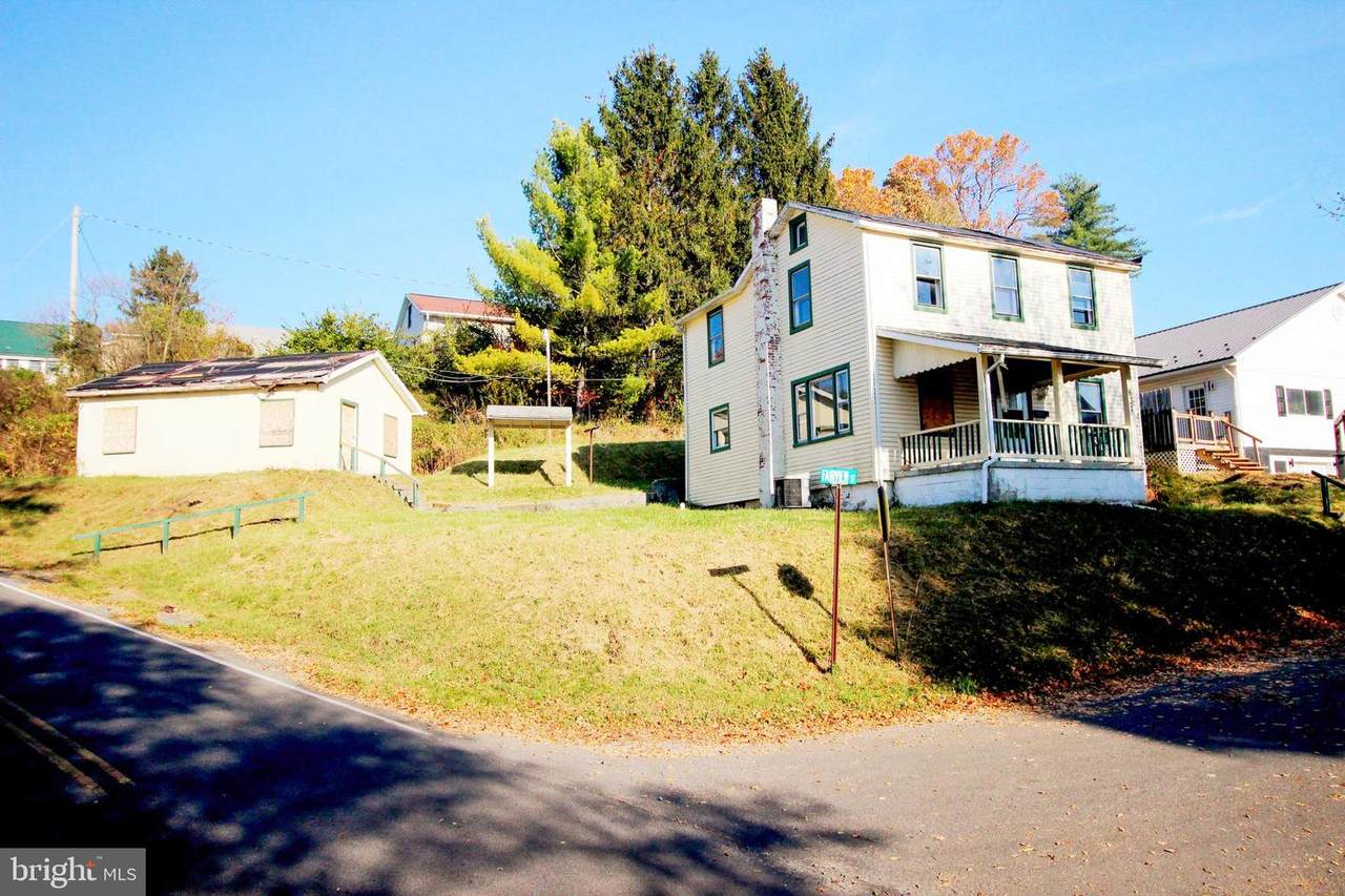 631 Fairview Street - Photo 1