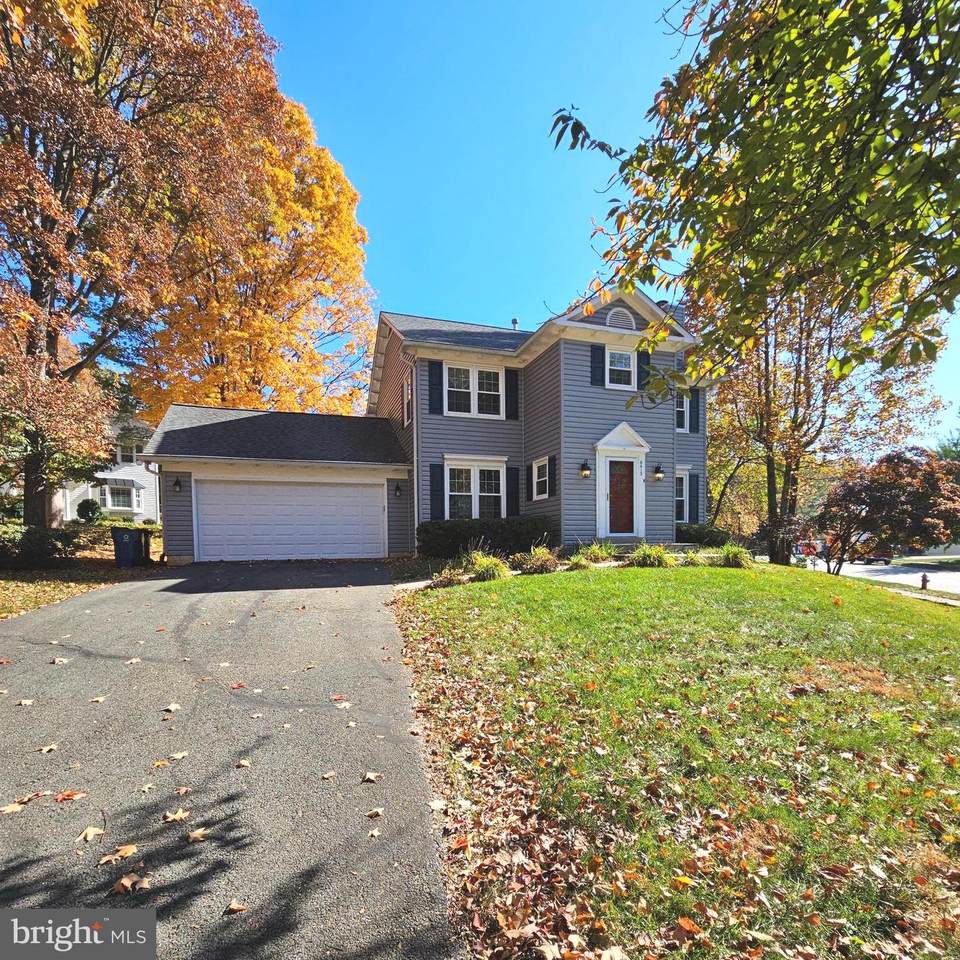 6413 Four Oaks Lane - Photo 1