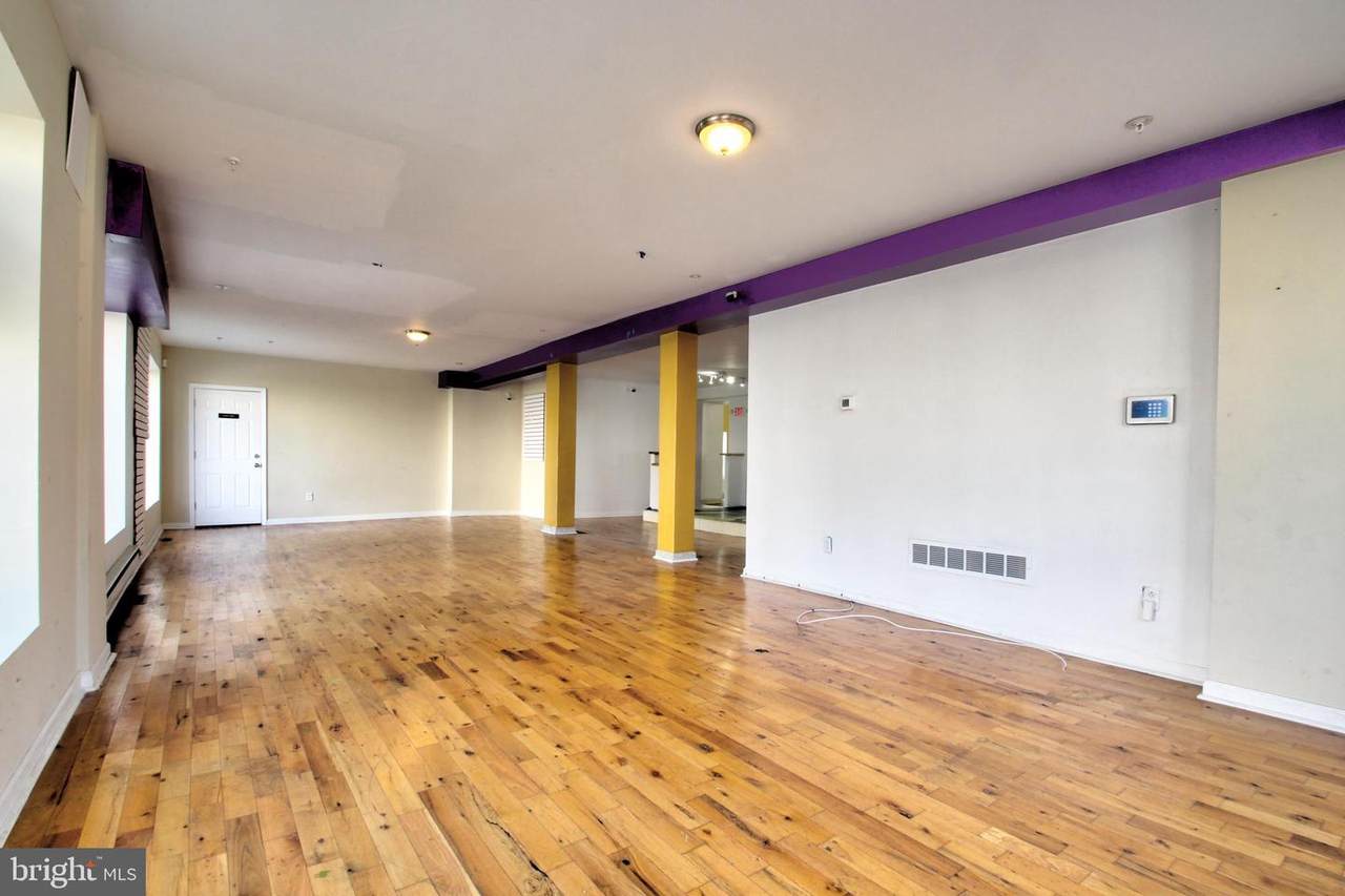 658 Chestnut Street - Photo 1