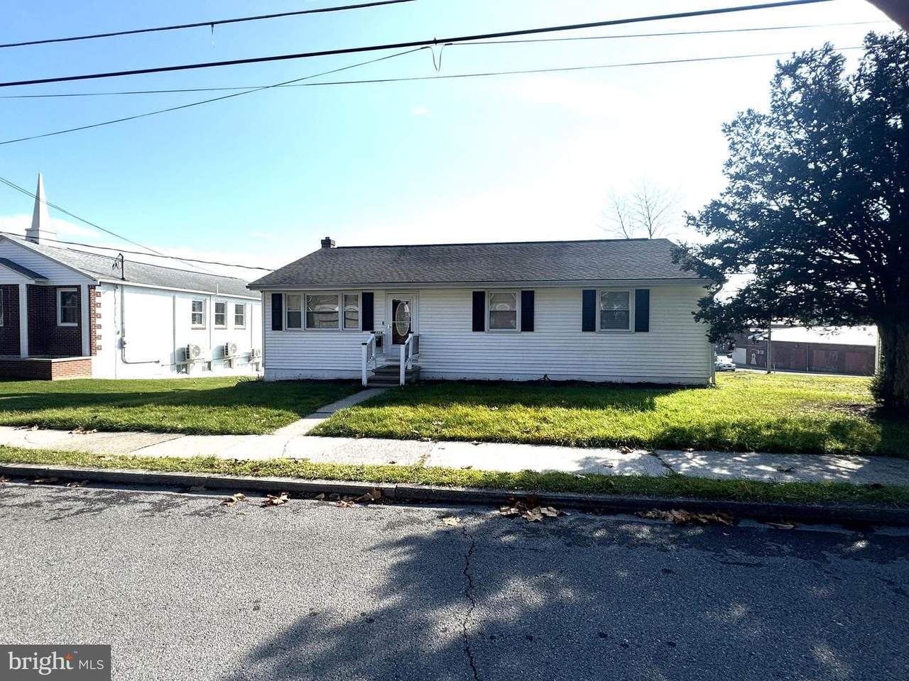 1028 5TH Street - Photo 1