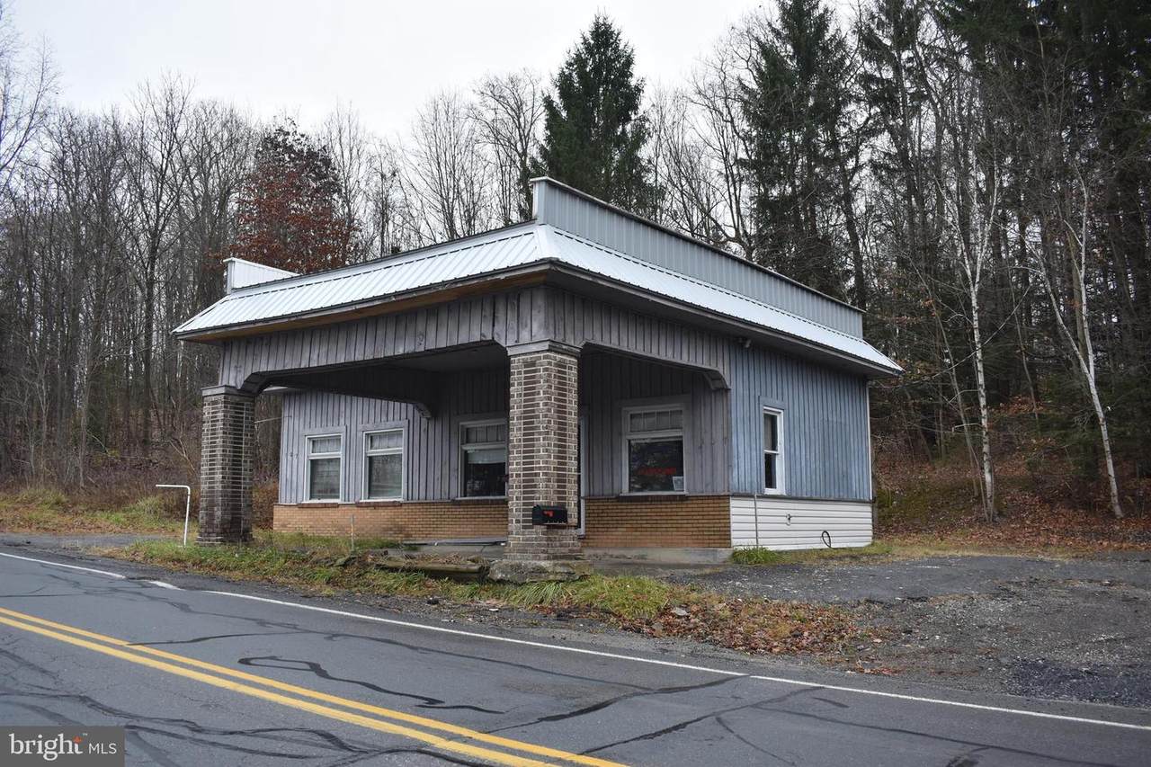 107 Sycamore Street - Photo 1