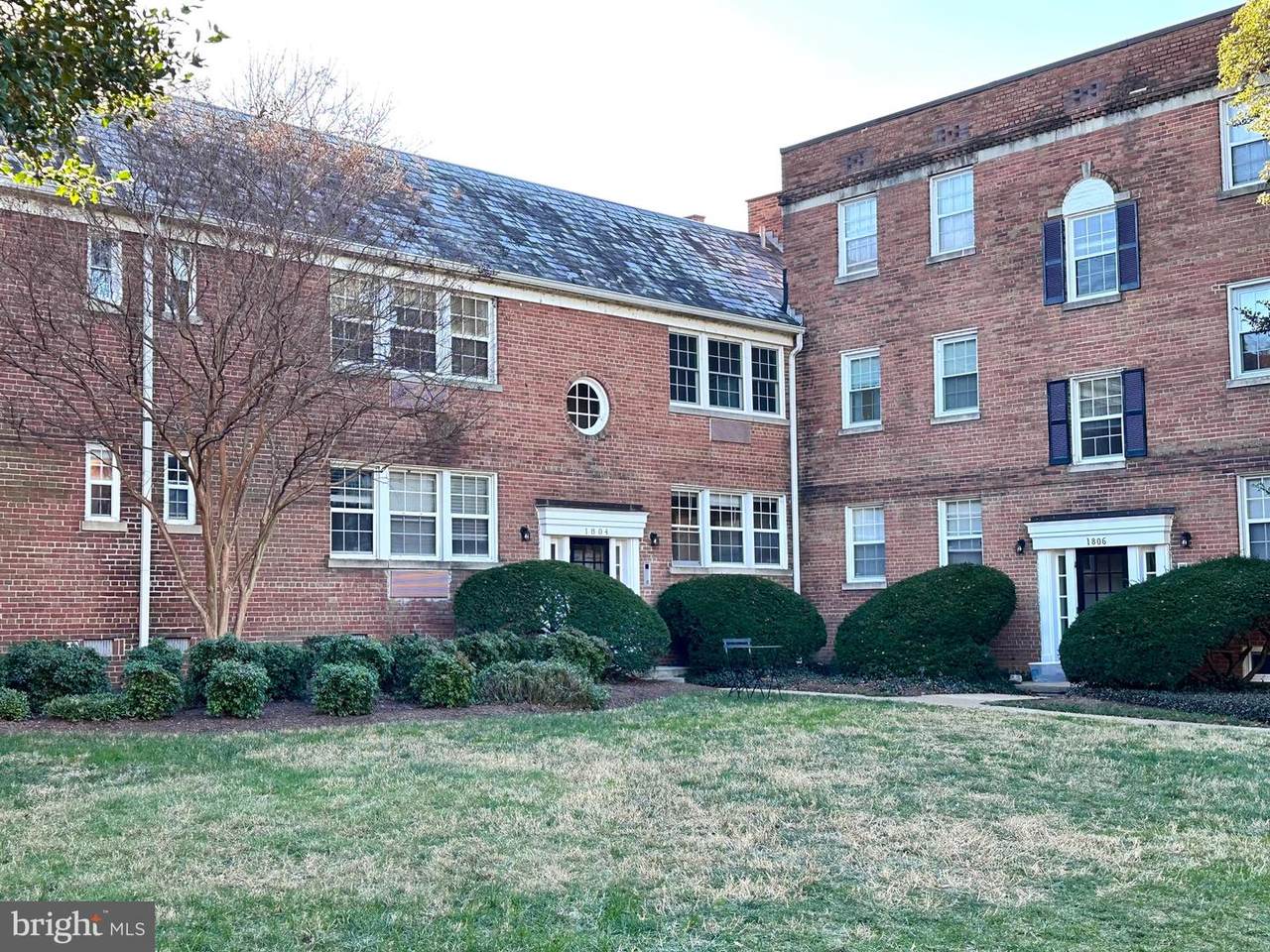1804 Abingdon Drive - Photo 1
