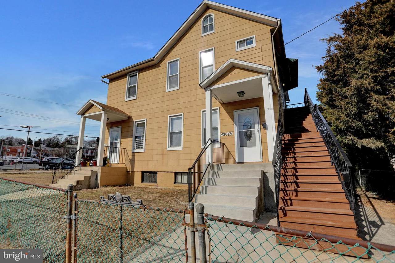 4204 Mary Avenue - Photo 1