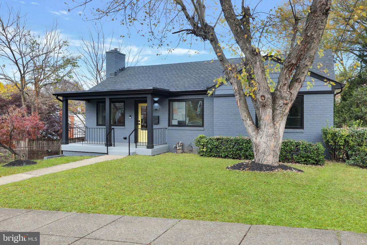 44 Sheridan Street - Photo 1