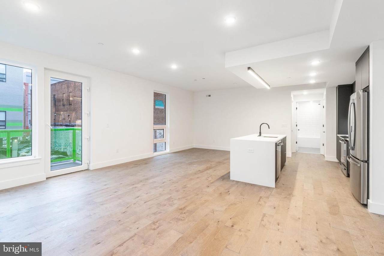 1501 31ST Street - Photo 1