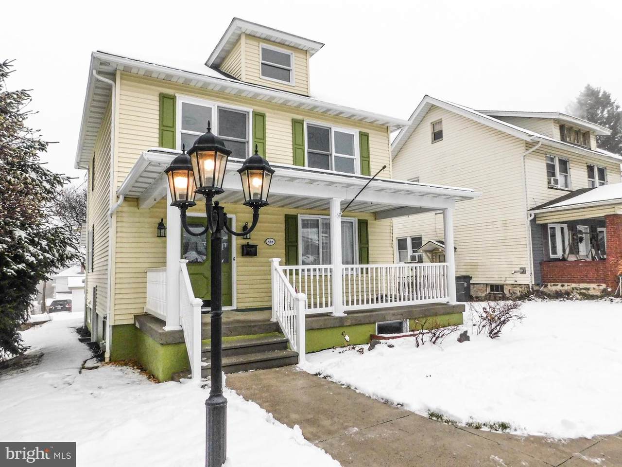 617-619 E Bell Avenue - Photo 1