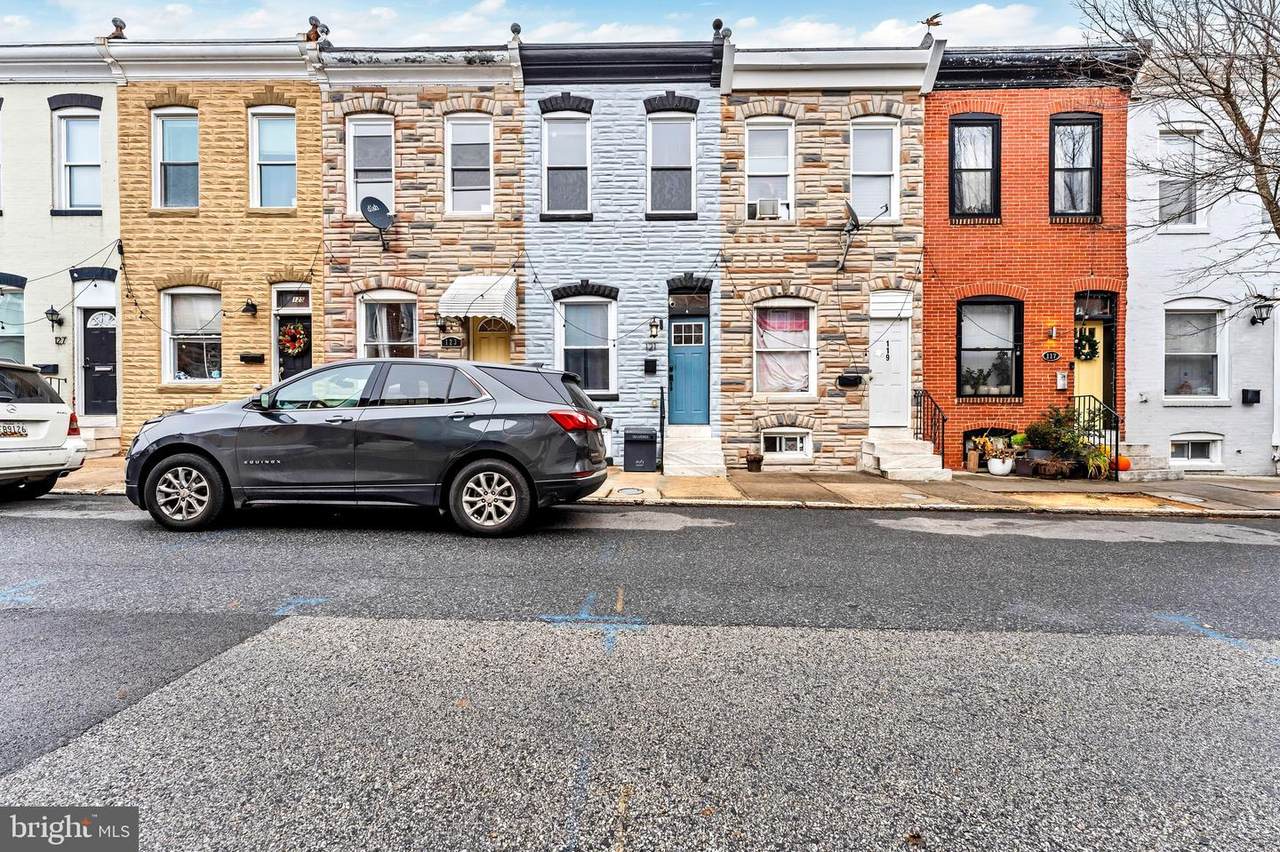 121 Curley Street - Photo 1