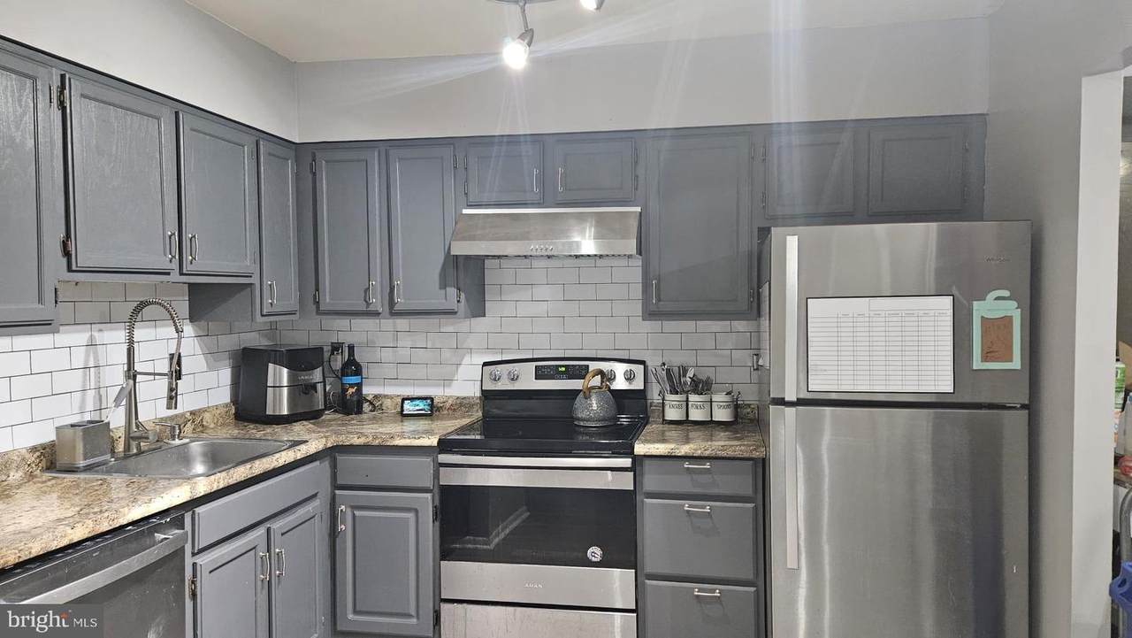 6960 Hanover Parkway - Photo 1