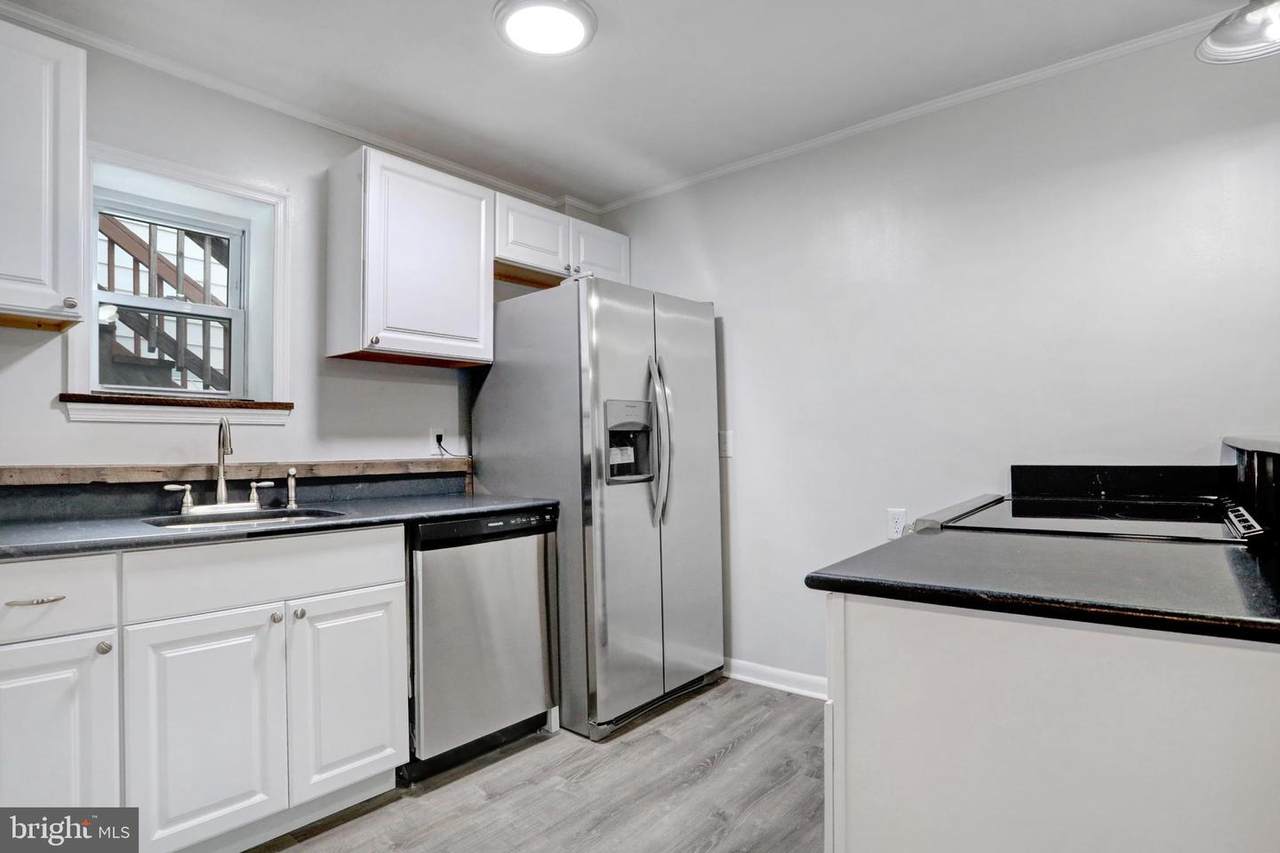 205 Princess - Photo 1