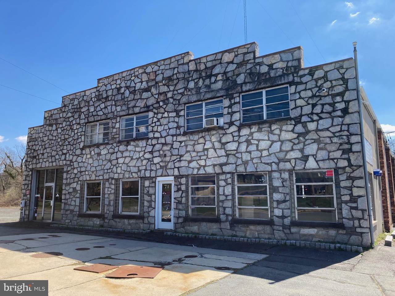 71 Broad Street - Photo 1