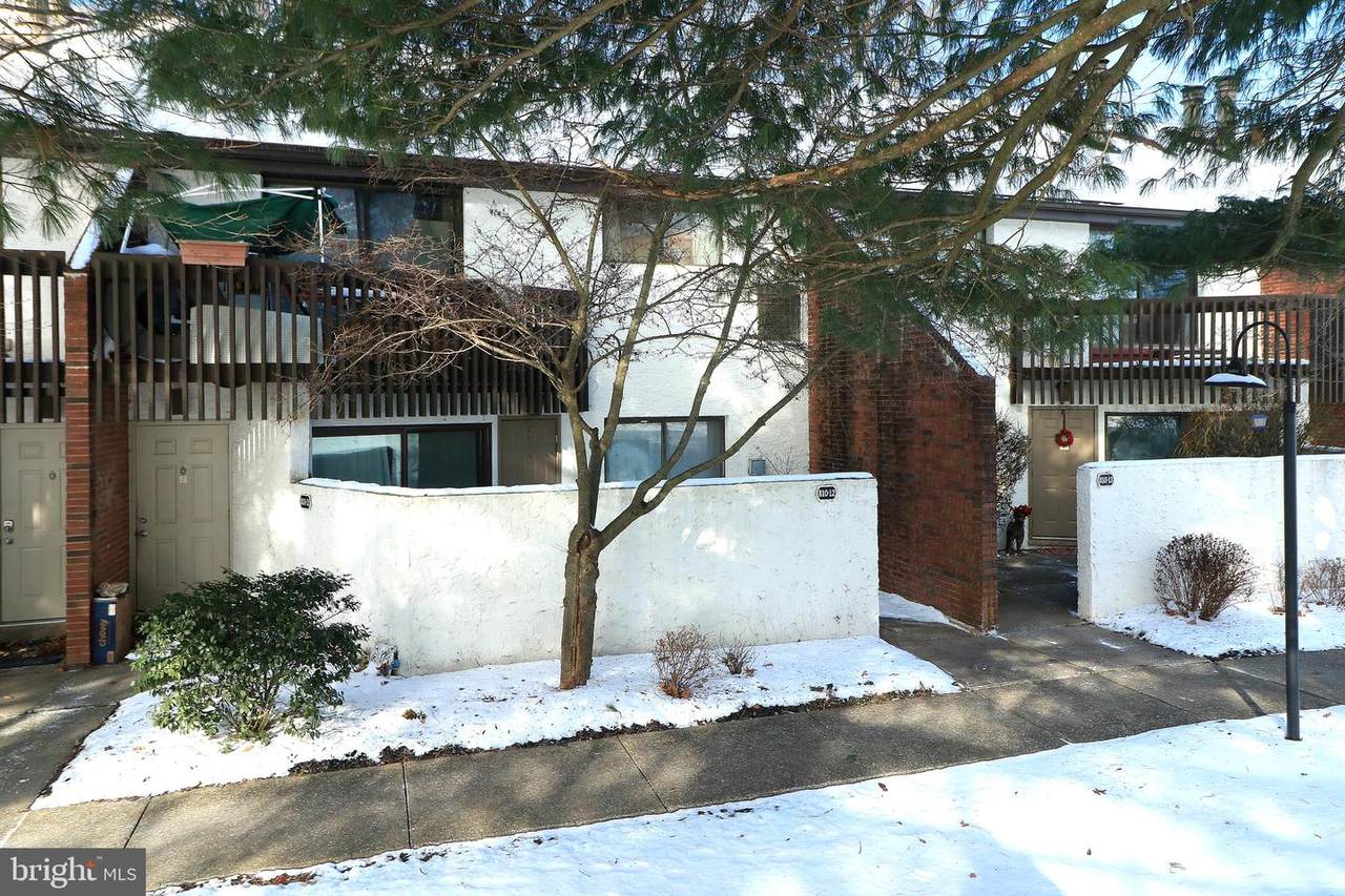 810 Stratford Drive - Photo 1