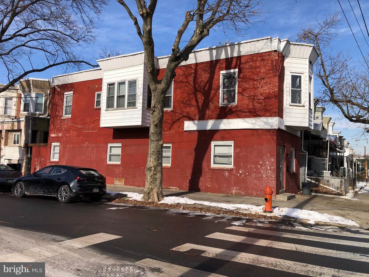438 50TH Street - Photo 1