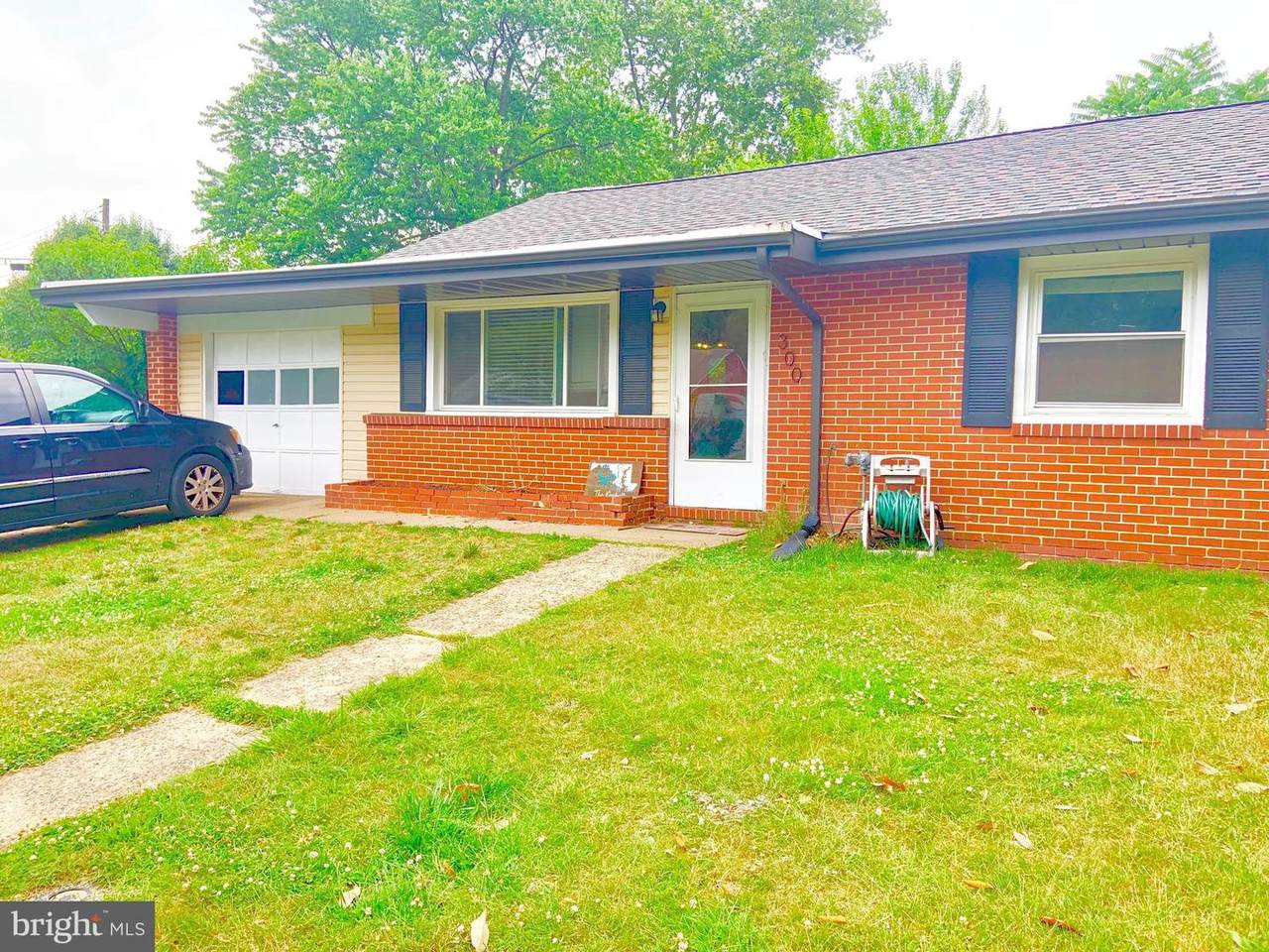 300 Longwood Avenue - Photo 1