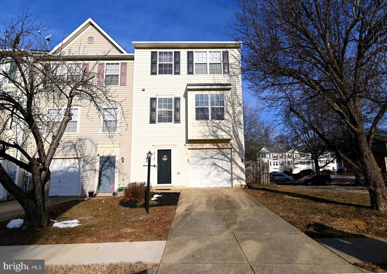 2724 Hammock Court - Photo 1