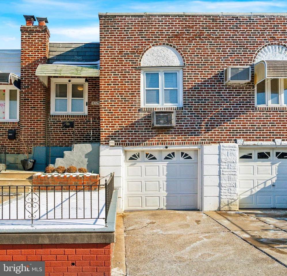 4329 Howland Street - Photo 1
