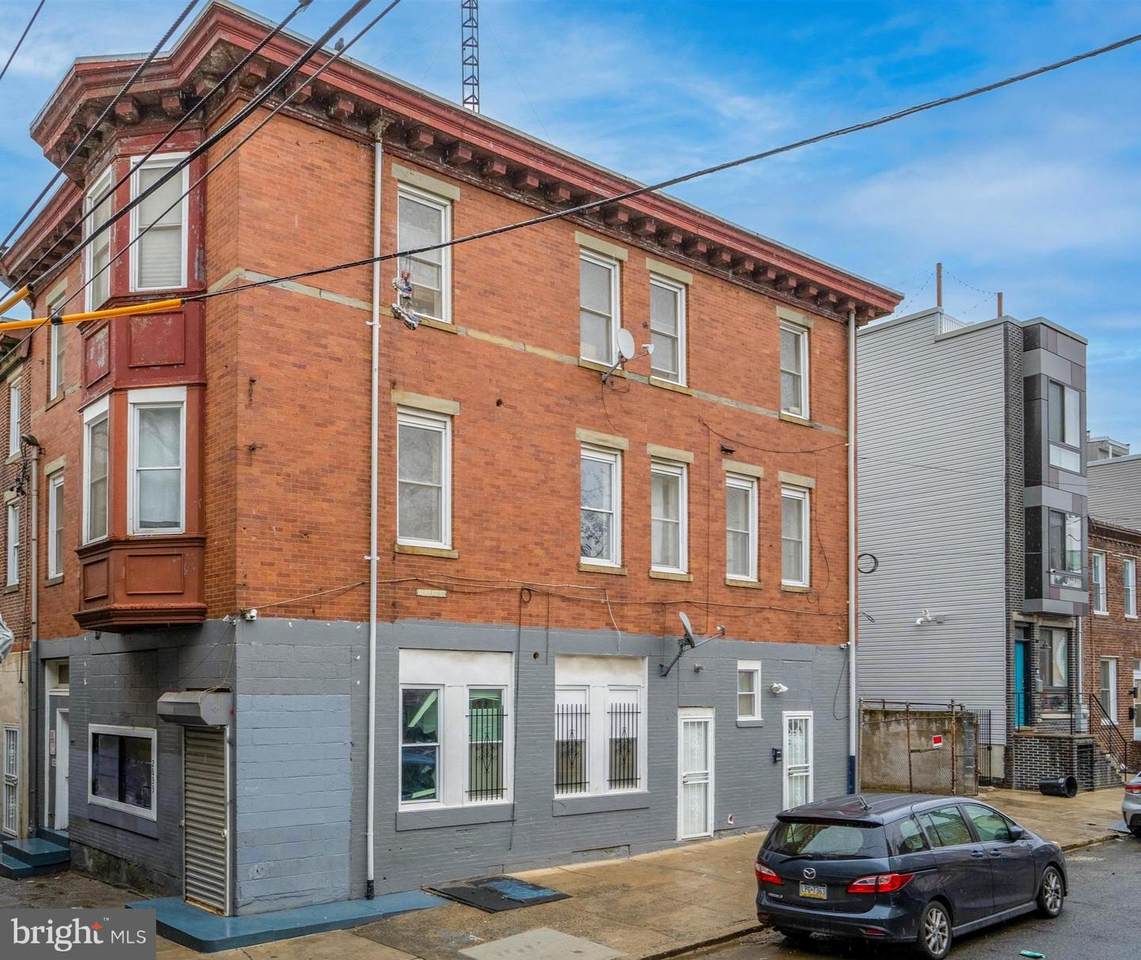 2633-37 Kensington Avenue - Photo 1