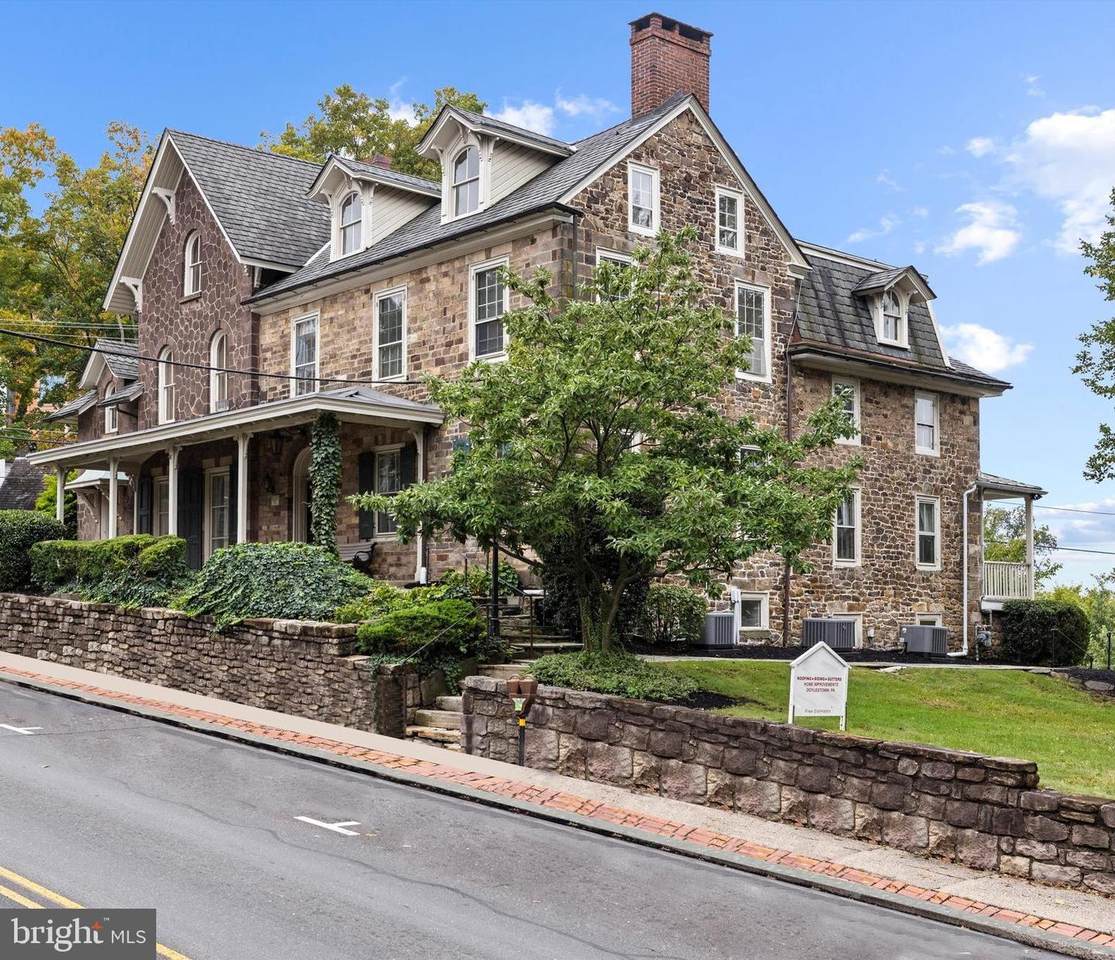 152 Main Street - Photo 1