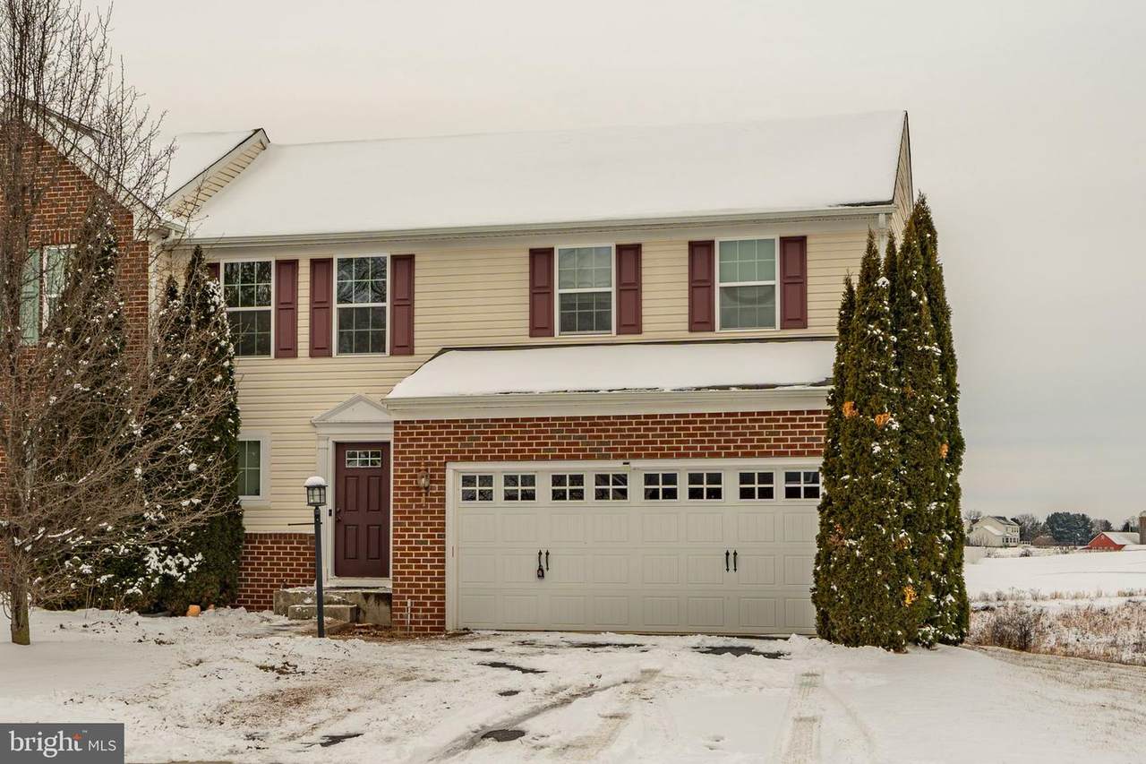 928 Cougar Pointe Circle - Photo 1