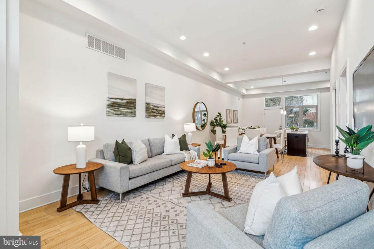 412 Front Street - Photo 1
