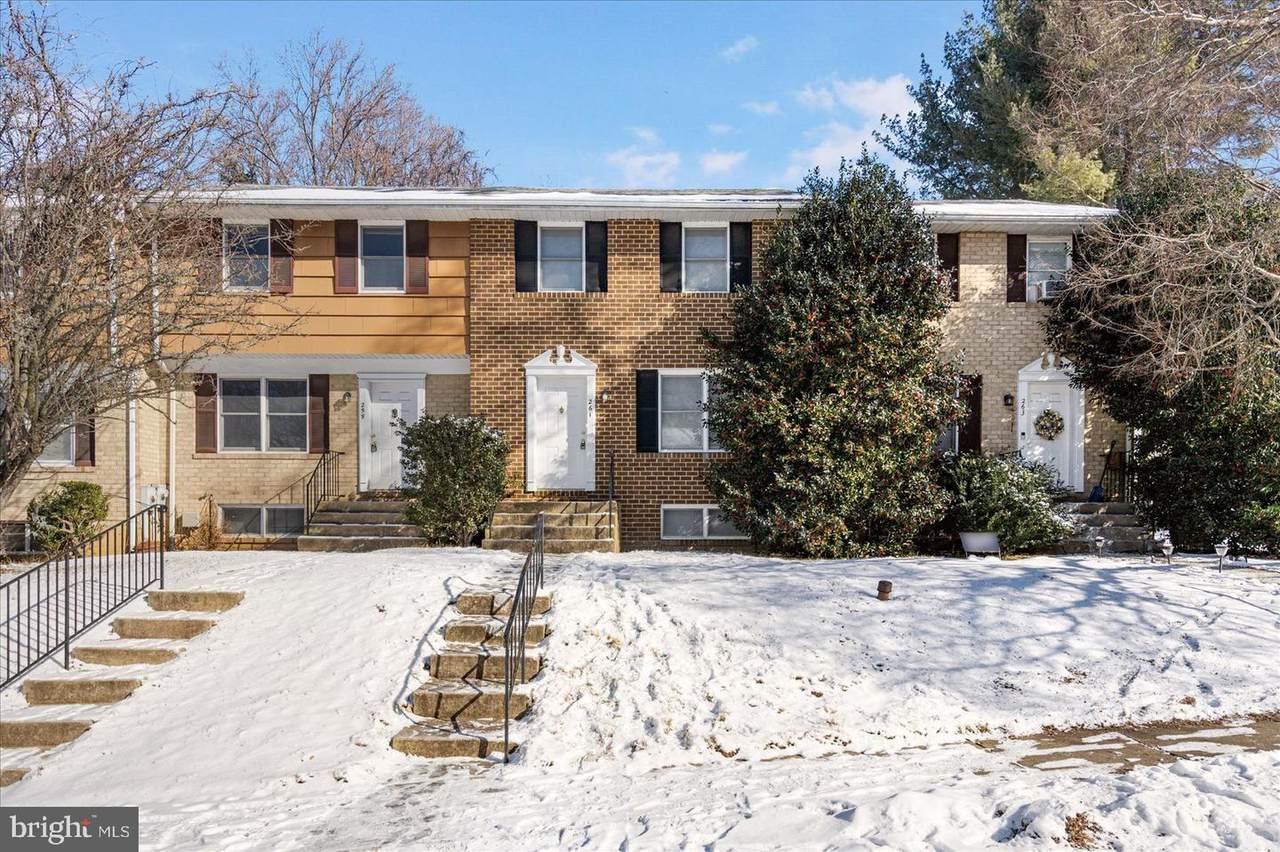 261 Cedarmere Circle - Photo 1