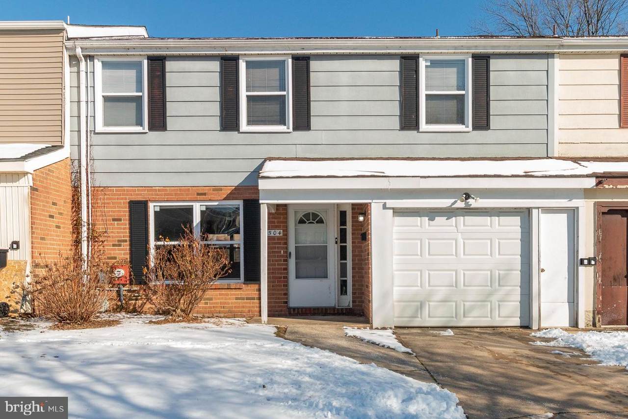 504 Winding Way - Photo 1