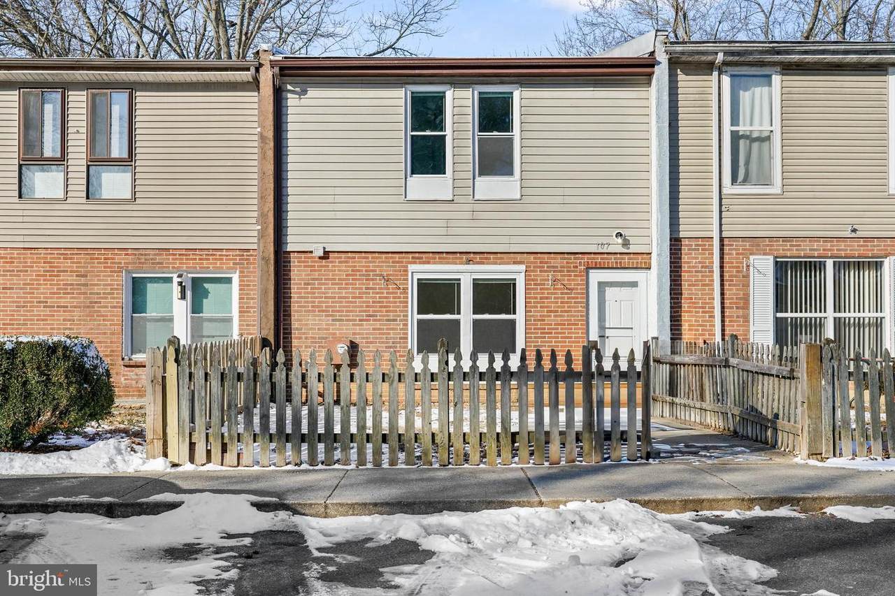 107 Huntsman Drive - Photo 1