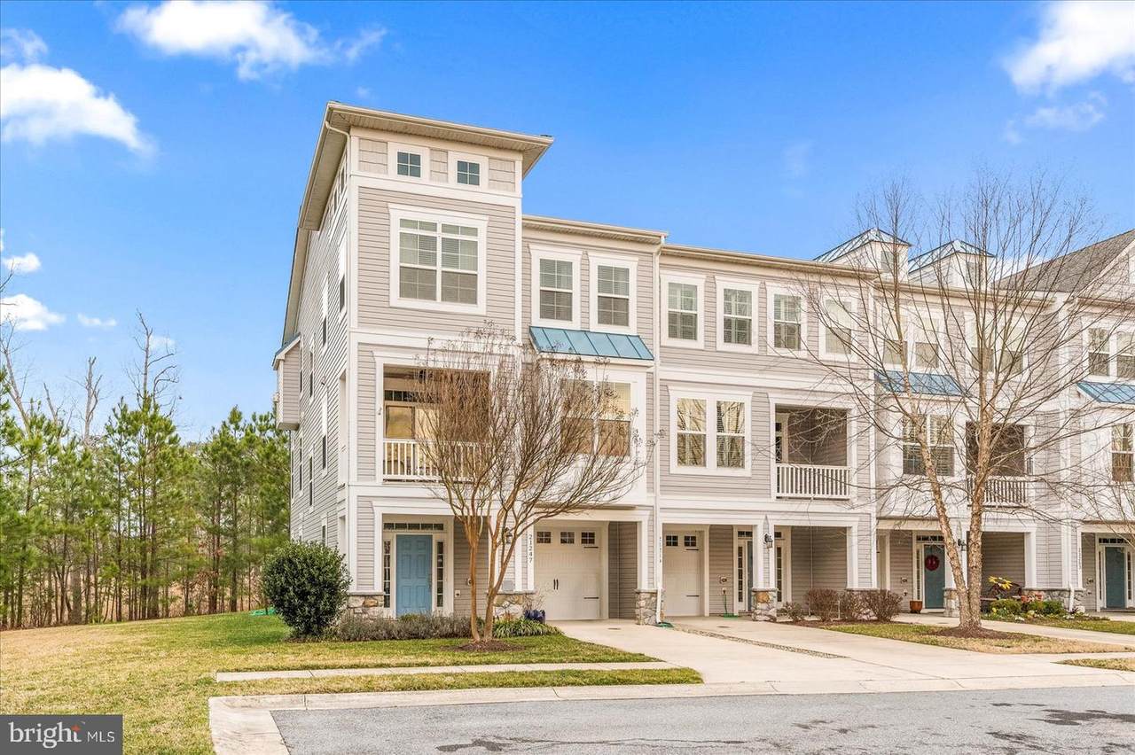 21247 Catalina Circle - Photo 1