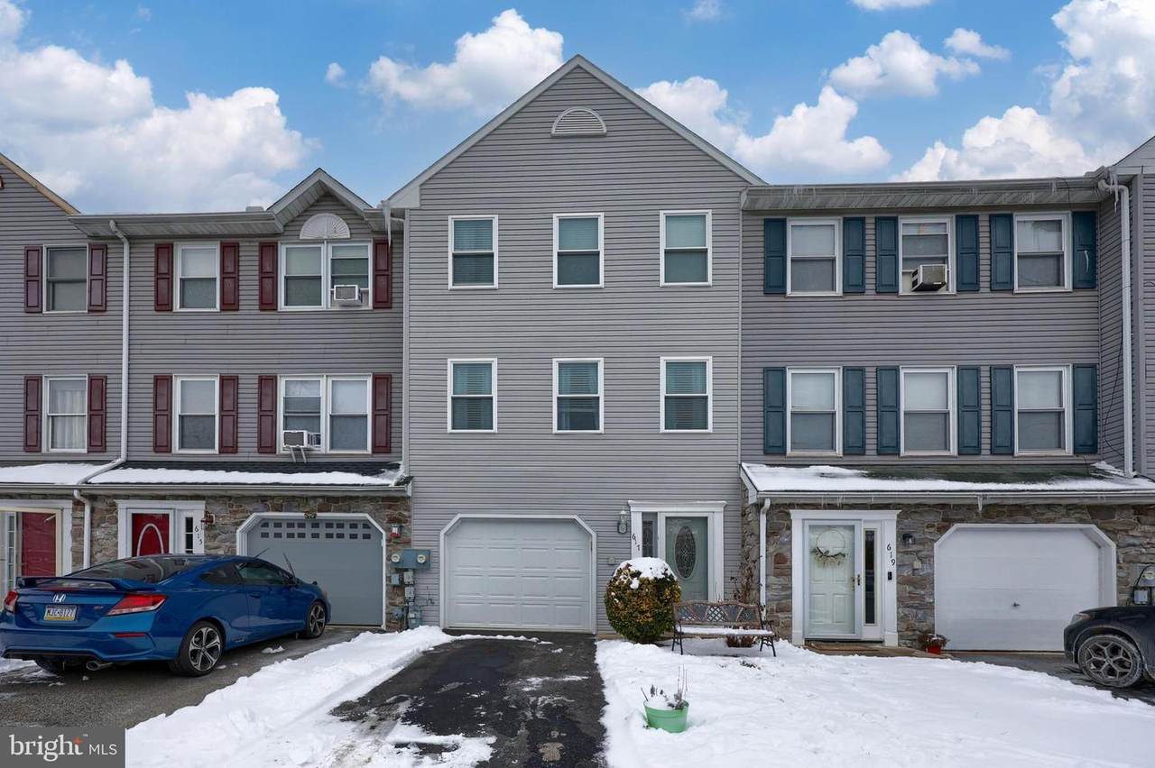 617 Emerald Drive - Photo 1