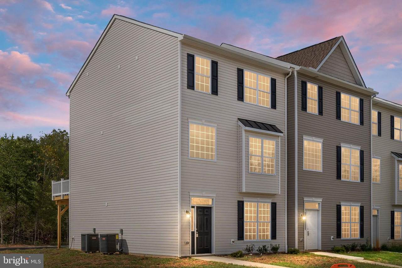 1002 Wicklow Drive - Photo 1